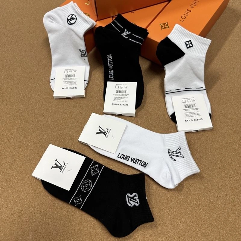 Efficient Louis Vuitton Socks 273548