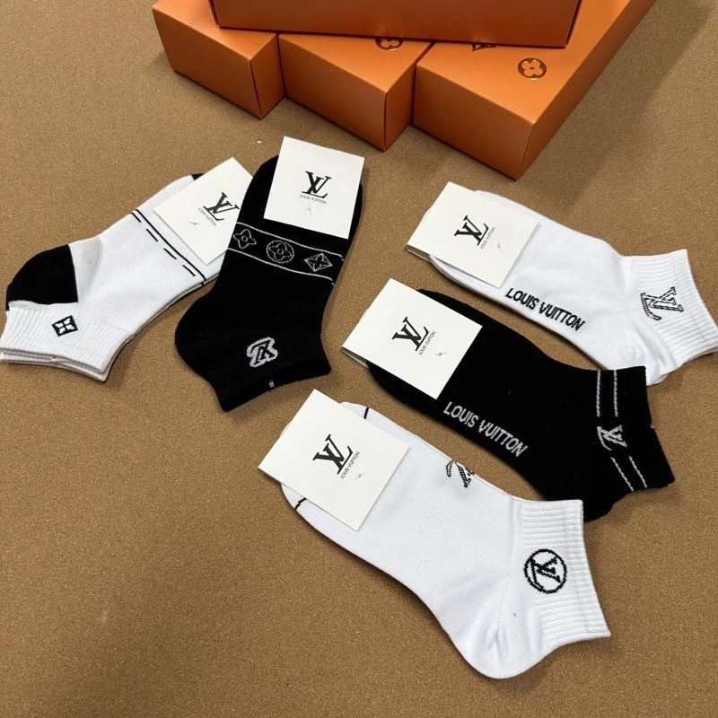 Efficient Louis Vuitton Socks 273548
