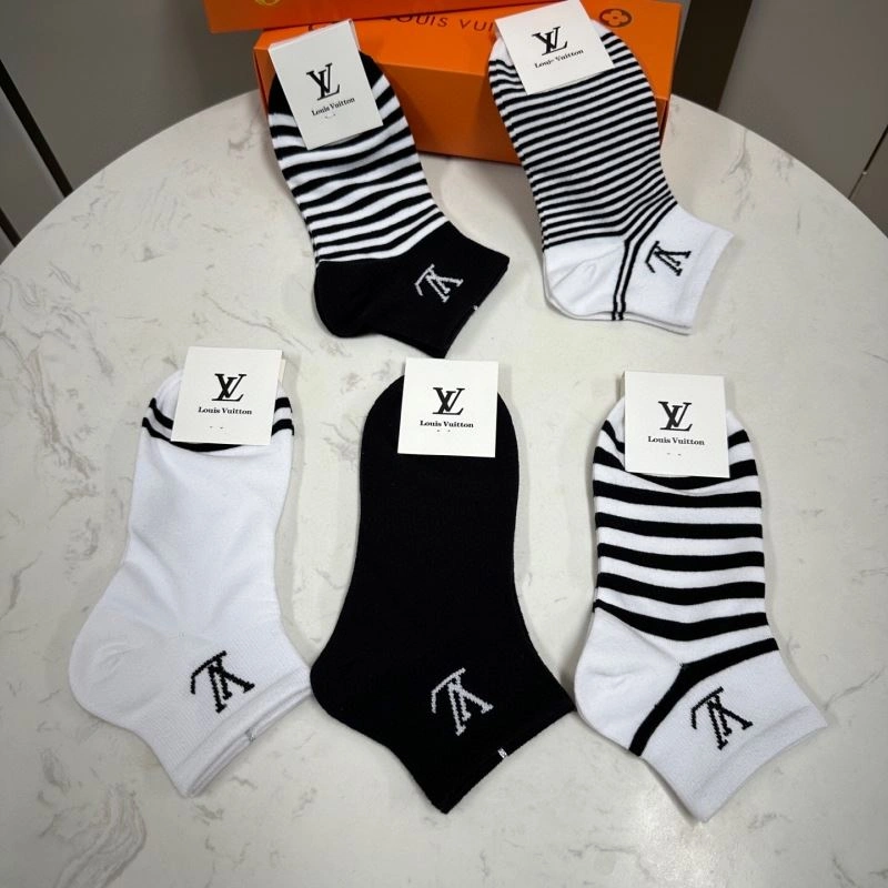 Louis Vuitton Socks Contemporary 273535