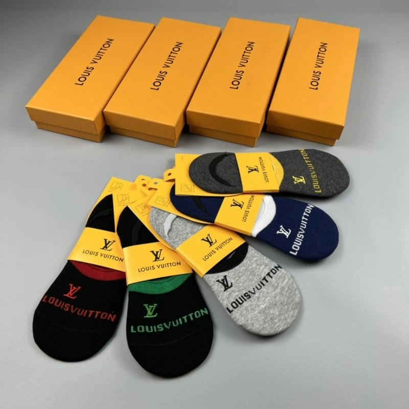 Louis Vuitton Socks WellDesigned 274614