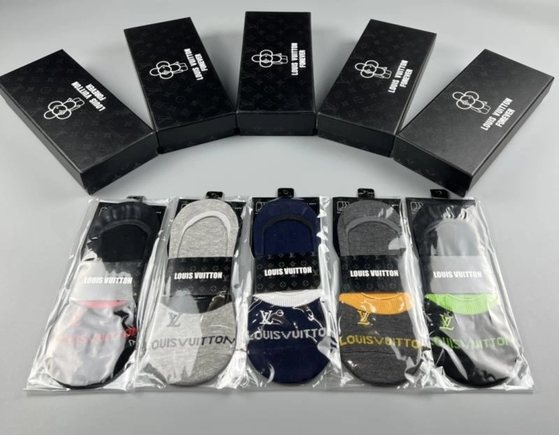 UrbanChic Louis Vuitton Socks 274618