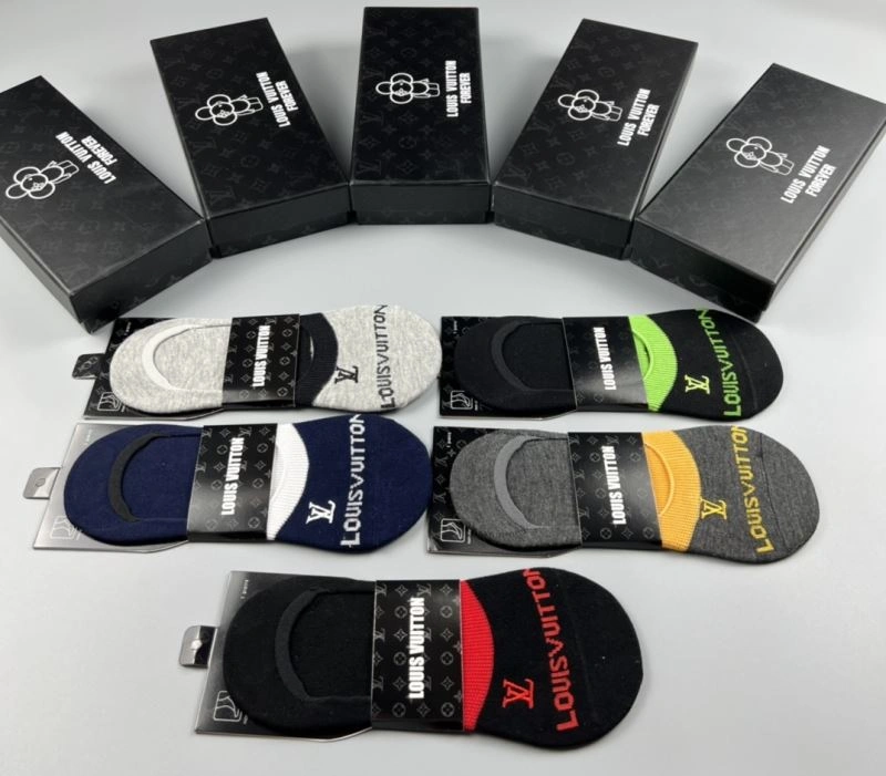 UrbanChic Louis Vuitton Socks 274618