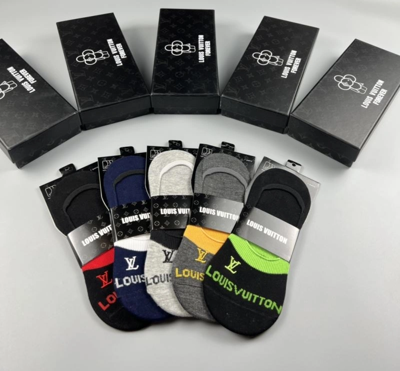 UrbanChic Louis Vuitton Socks 274618