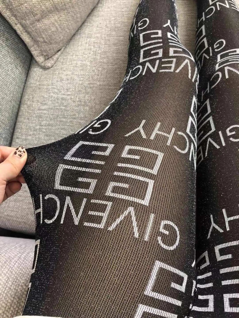 Functional Louis Vuitton Socks 274446