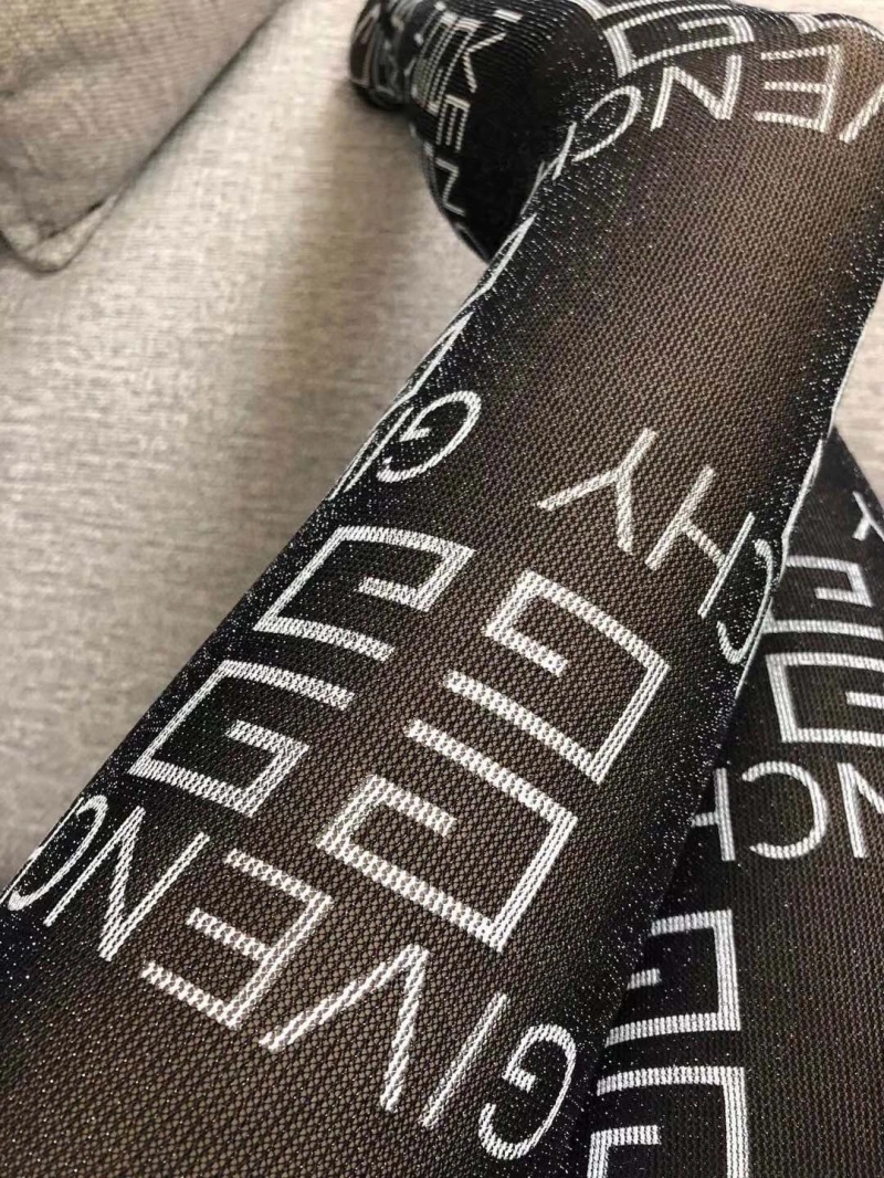 Functional Louis Vuitton Socks 274446