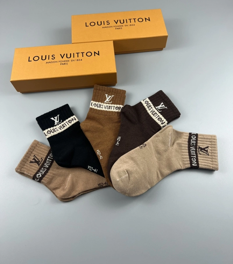 Elegant Louis Vuitton Socks 274147