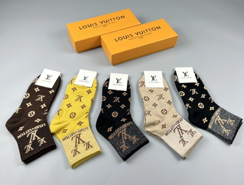 EasyMatch Louis Vuitton Socks 274145