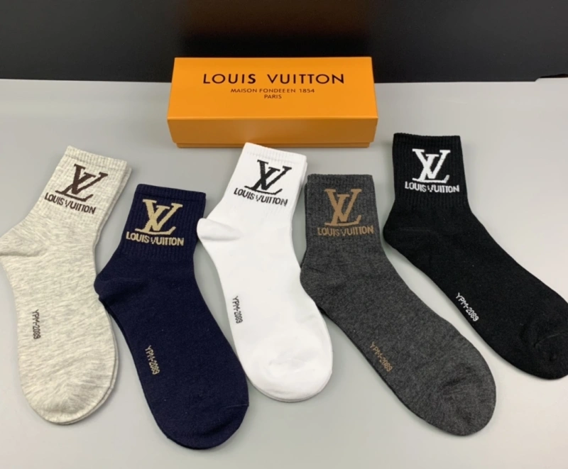 Snug Louis Vuitton Socks 274143