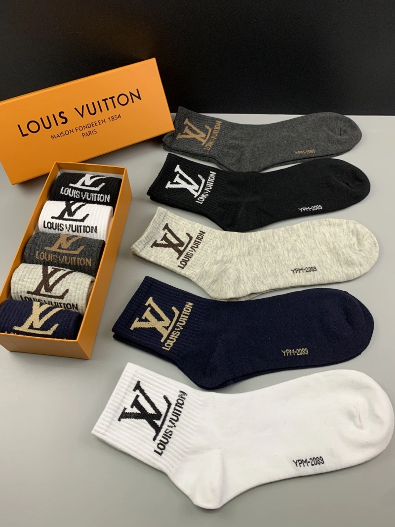 Snug Louis Vuitton Socks 274143