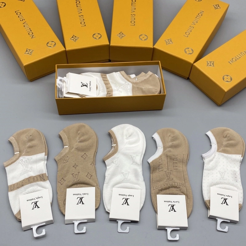 OdorResistant Louis Vuitton Socks 274110