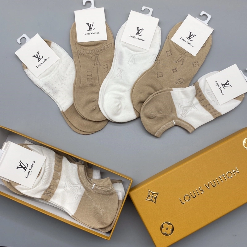 OdorResistant Louis Vuitton Socks 274110