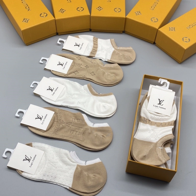 OdorResistant Louis Vuitton Socks 274110