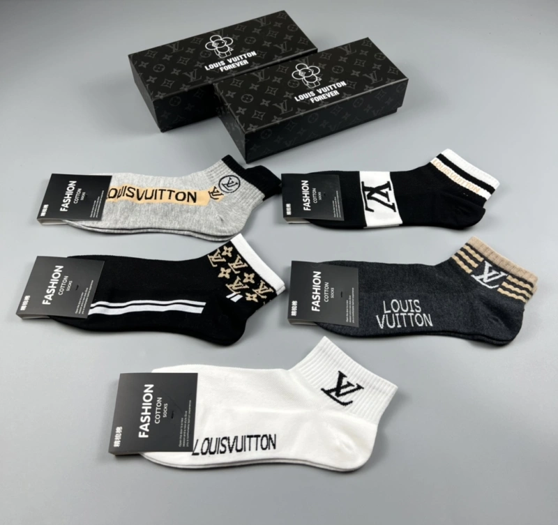 EasyMatch Louis Vuitton Socks 274133