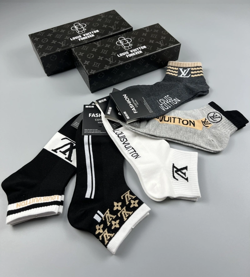 EasyMatch Louis Vuitton Socks 274133