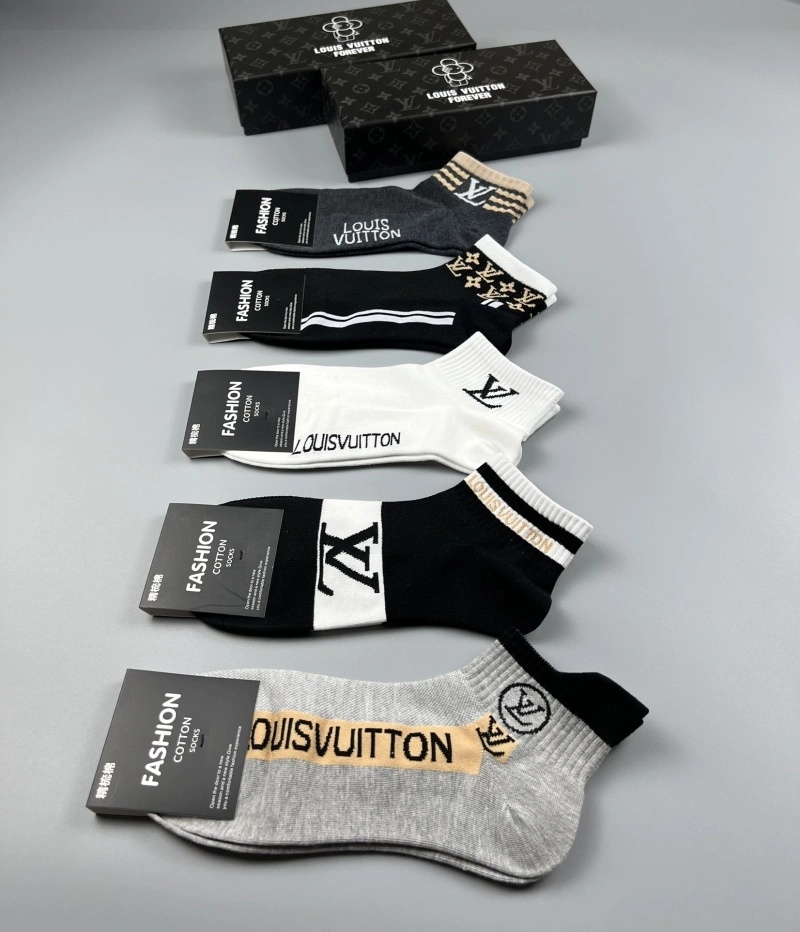EasyMatch Louis Vuitton Socks 274133