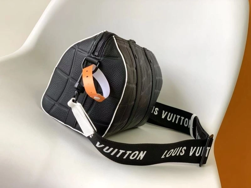 Louis Vuitton Speedy Bags TimelessDesign 94202