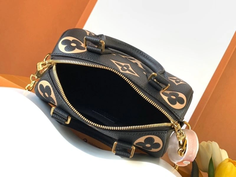 Louis Vuitton Speedy Bags MoistureWicking 93427