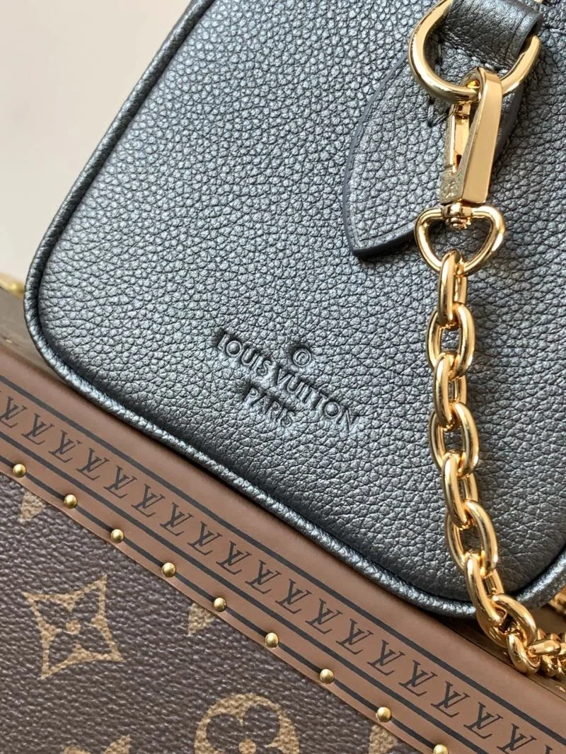 Supportive Louis Vuitton Speedy Bags 42414