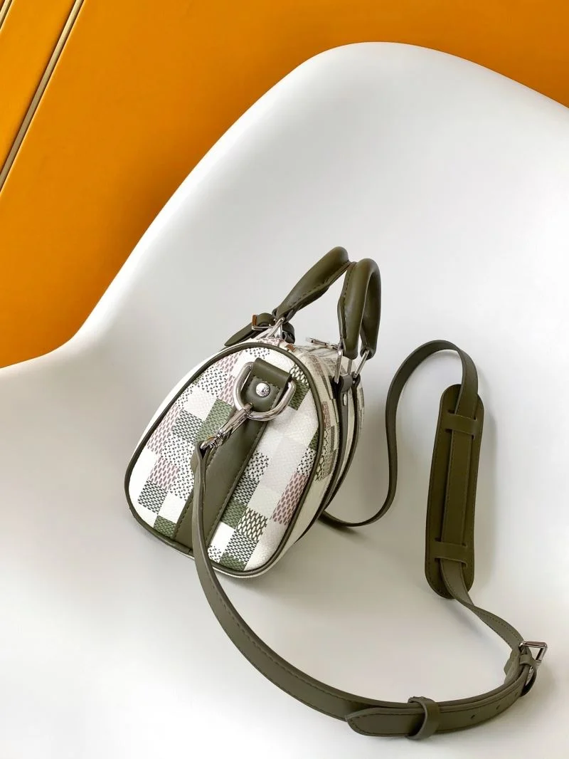 Classic Louis Vuitton Speedy Bags 42365