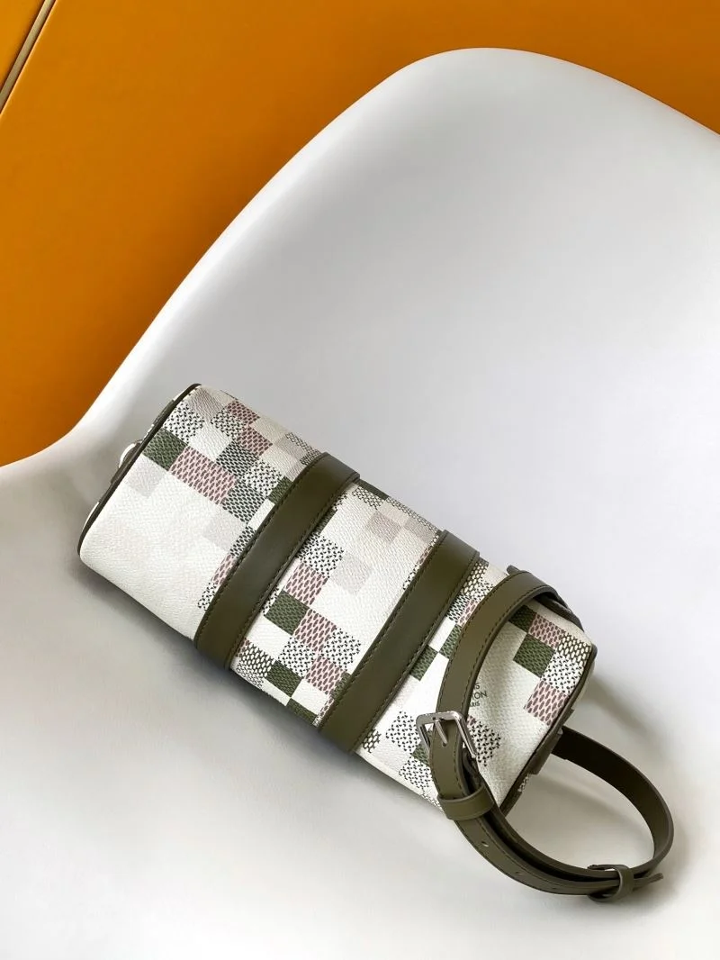Classic Louis Vuitton Speedy Bags 42365