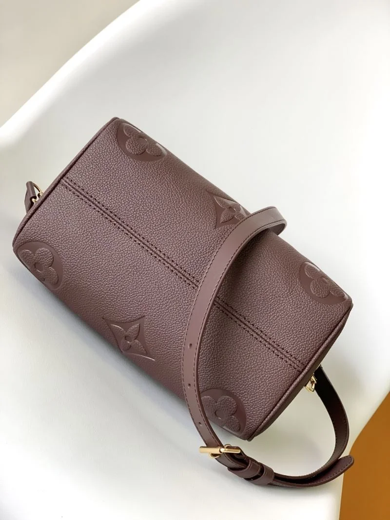 Sleek Louis Vuitton Speedy Bags 42341