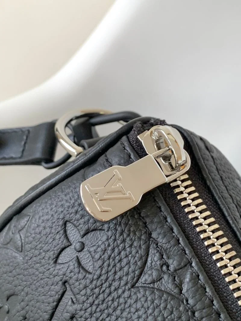 Casual Louis Vuitton Speedy Bags 42339