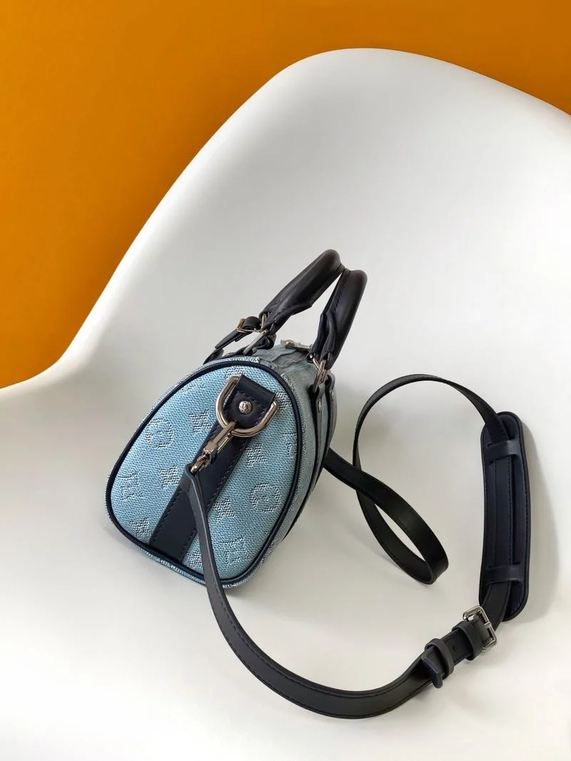 Versatile Louis Vuitton Speedy Bags 42331