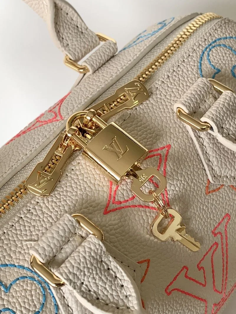 Classic Louis Vuitton Speedy Bags 41866