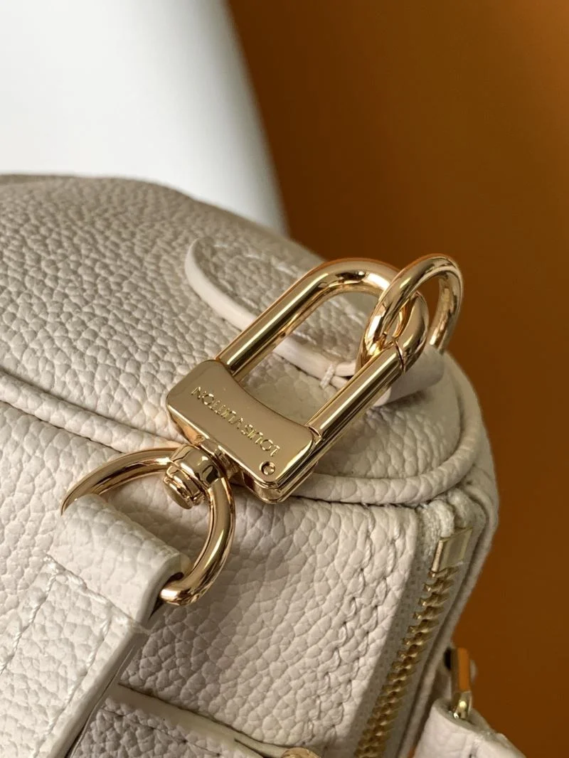 Louis Vuitton Speedy Bags UrbanChic 41860
