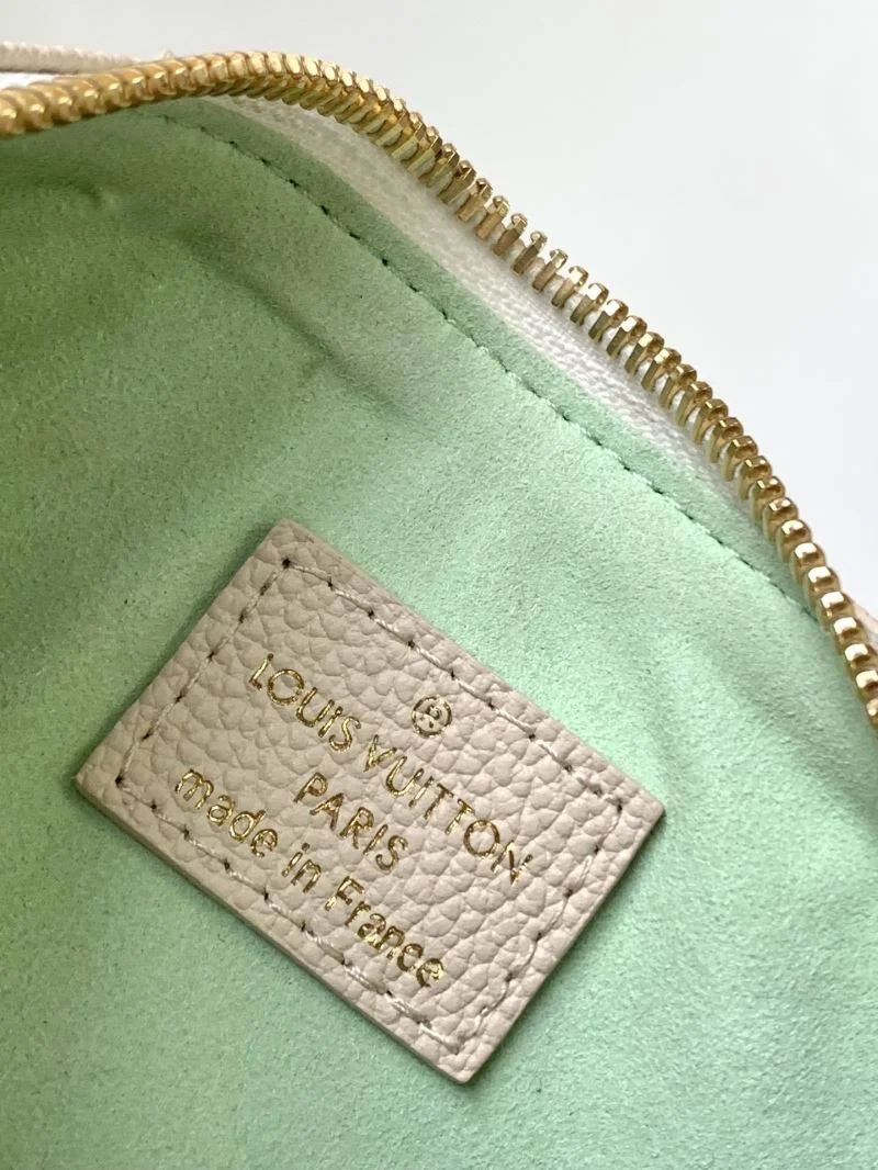 Louis Vuitton Speedy Bags WaterResistant 41853