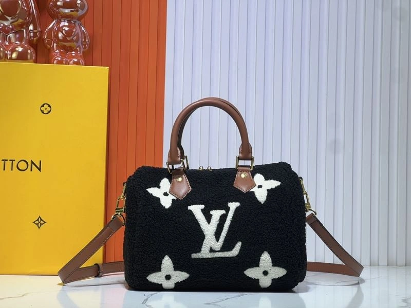 Minimalist Louis Vuitton Speedy Bags 80089