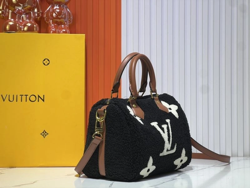 Minimalist Louis Vuitton Speedy Bags 80089