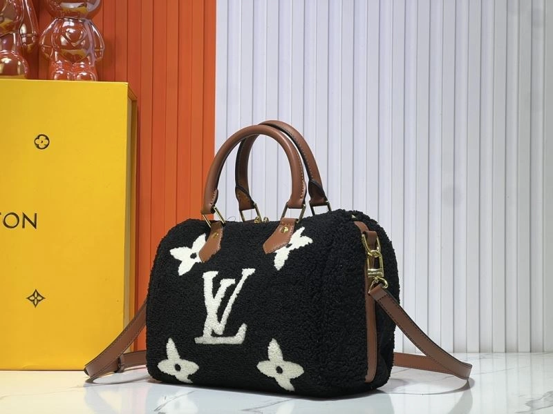 Minimalist Louis Vuitton Speedy Bags 80089