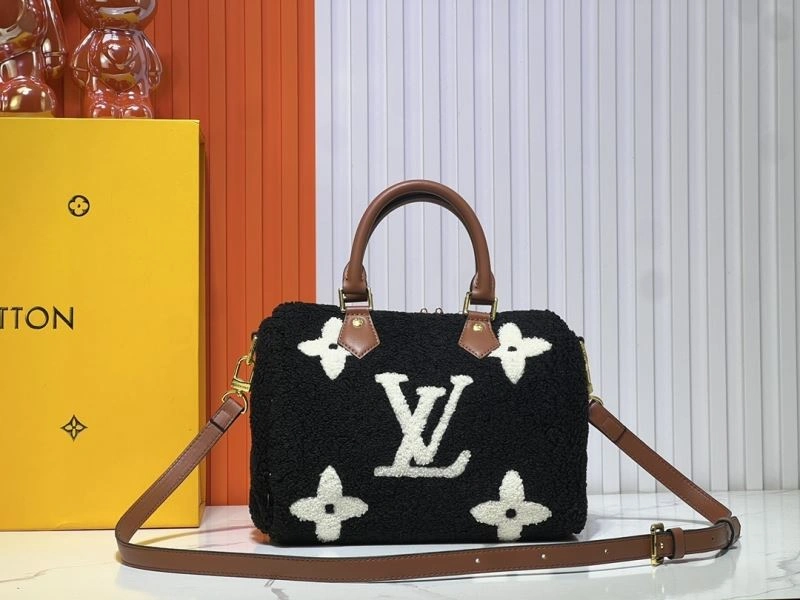 Minimalist Louis Vuitton Speedy Bags 80089