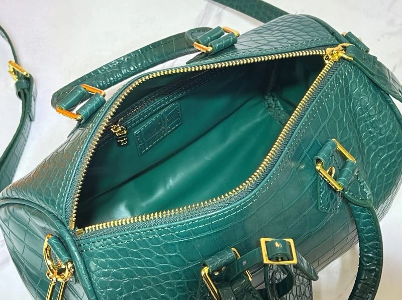 EyeCatching Louis Vuitton Speedy Bags 80058