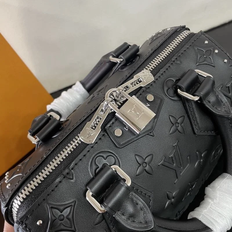 Classic Louis Vuitton Speedy Bags 41530