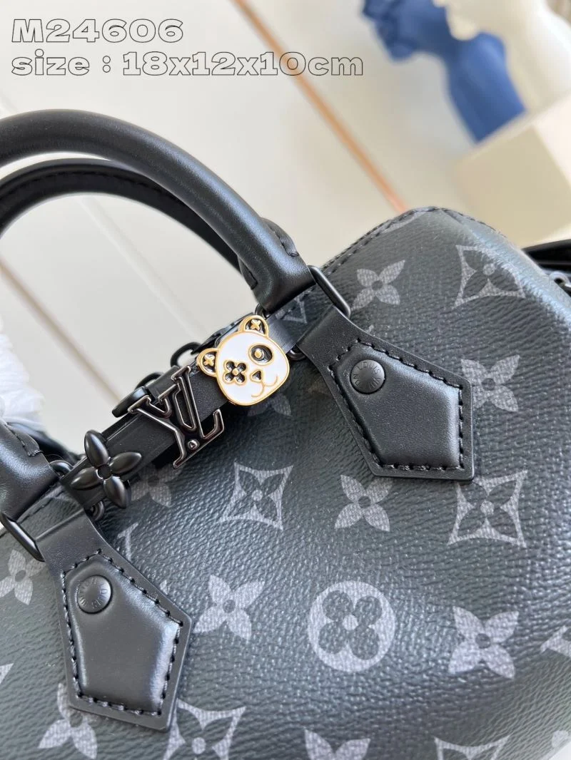 ZipUp Louis Vuitton Speedy Bags 41104