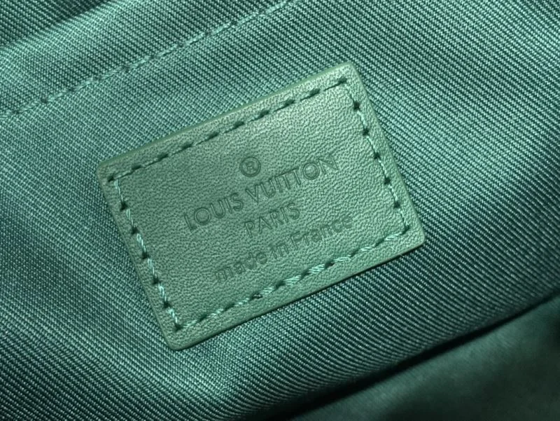 Compact Louis Vuitton Speedy Bags 41080