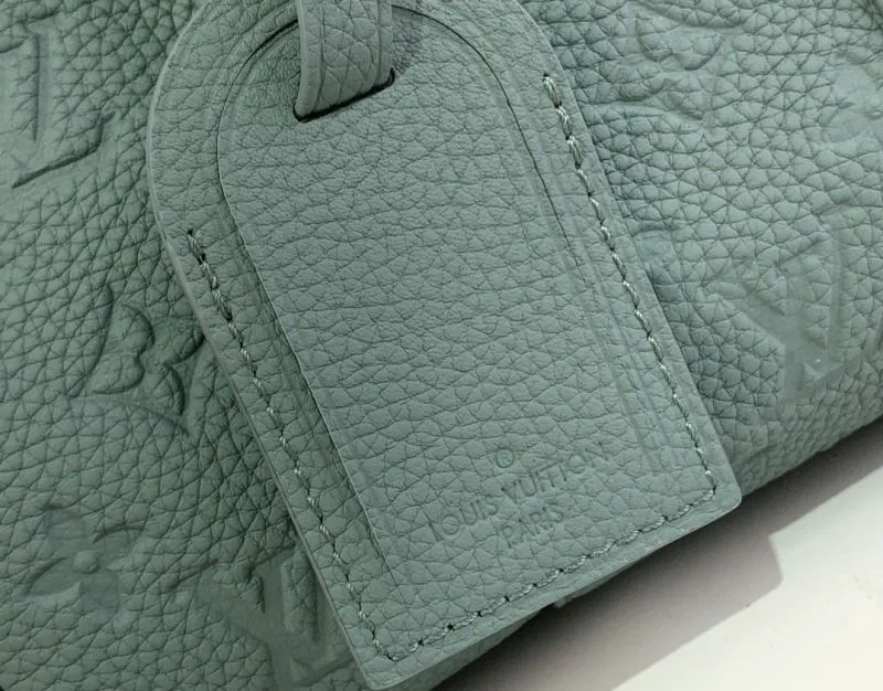 Lightweight Louis Vuitton Speedy Bags 40387