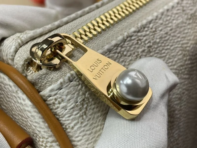 Unisex Louis Vuitton Speedy Bags 40464