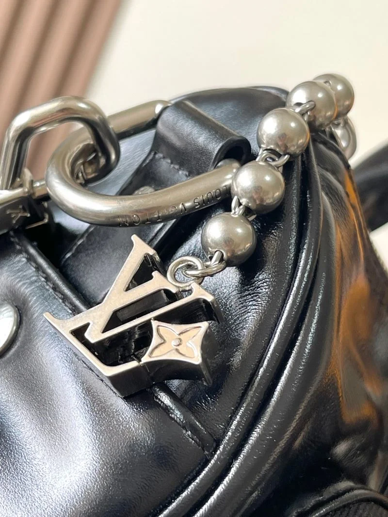 Seasonal Louis Vuitton Speedy Bags 40404