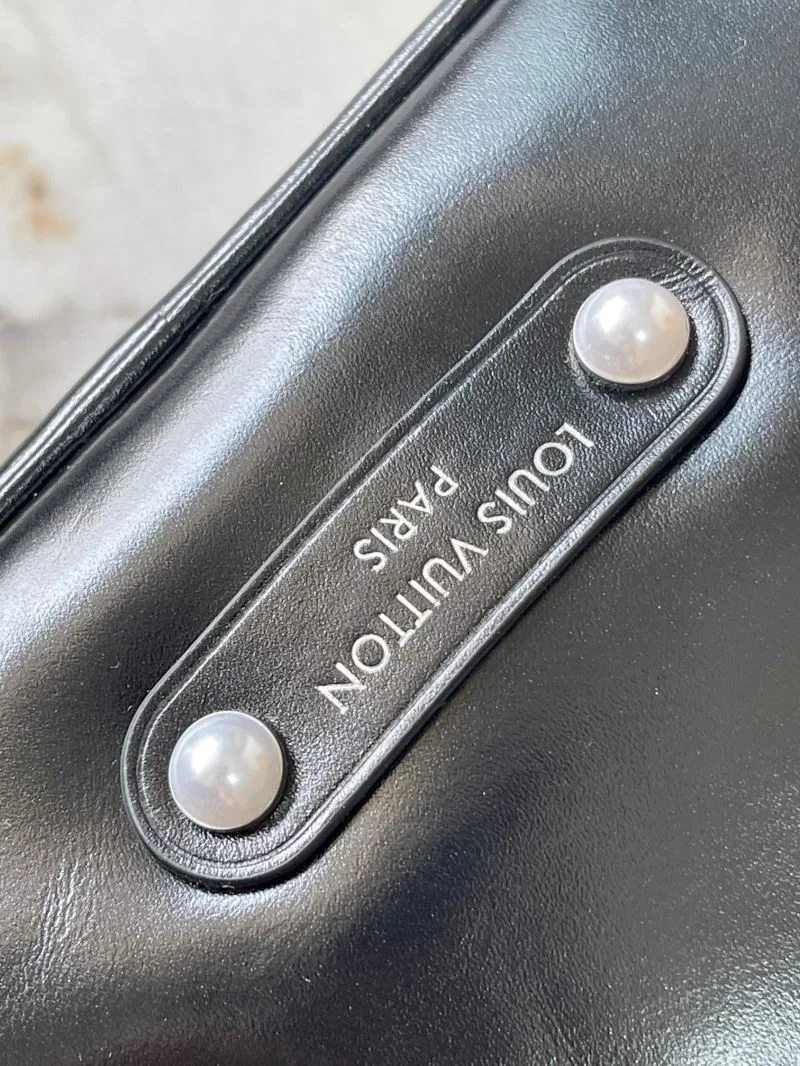 Seasonal Louis Vuitton Speedy Bags 40404