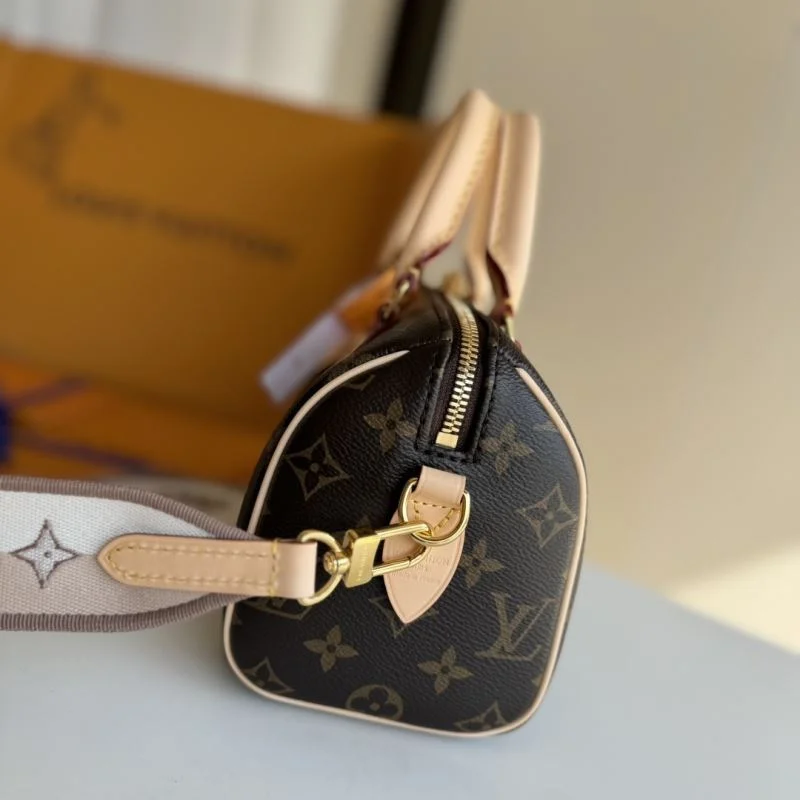 Bold Louis Vuitton Speedy Bags 49246