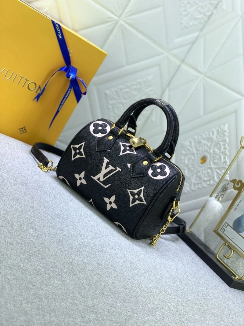 Bold Louis Vuitton Speedy Bags 79373