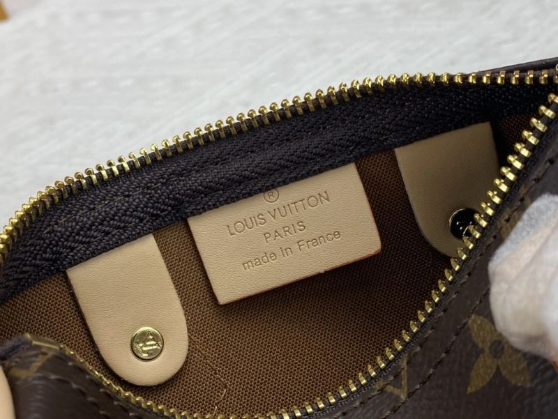 Louis Vuitton Speedy Bags UrbanChic 79378