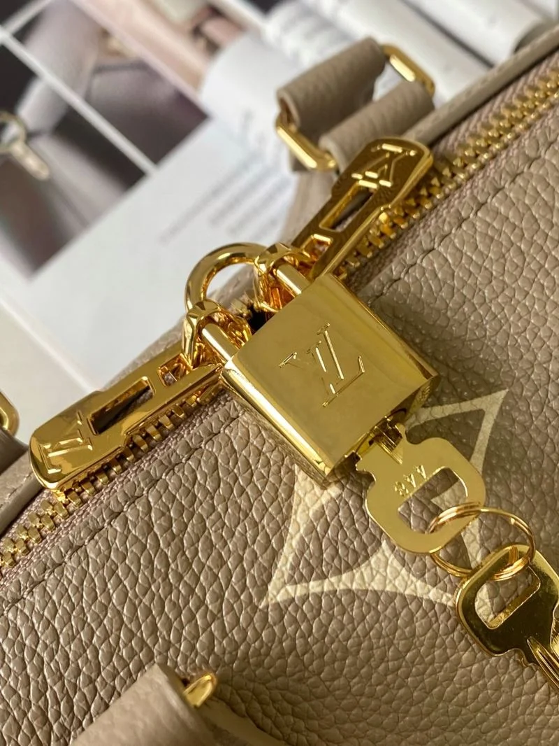 Louis Vuitton Speedy Bags MoistureWicking 39430