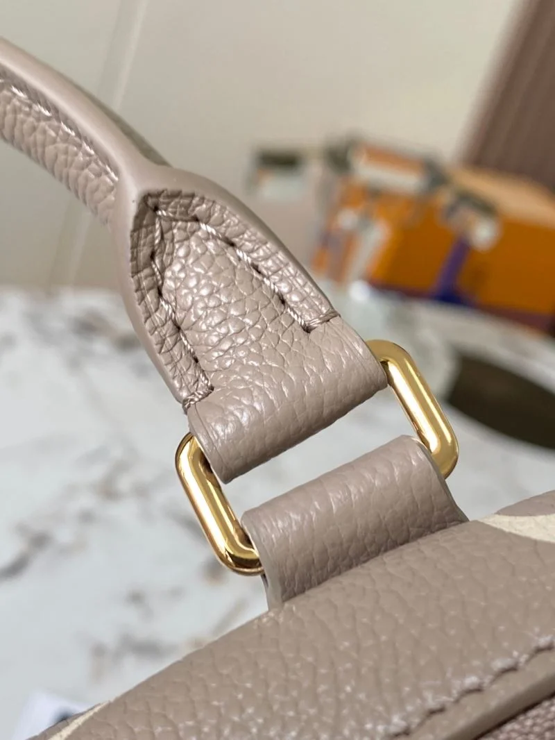 Louis Vuitton Speedy Bags MoistureWicking 39430