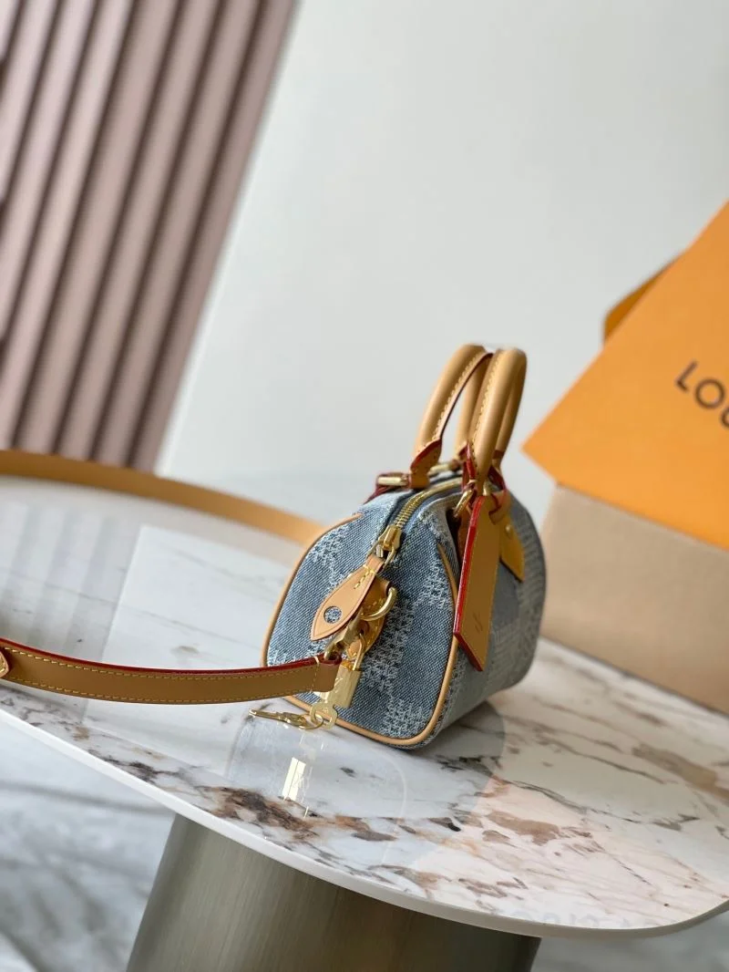 SmoothTexture Louis Vuitton Speedy Bags 39400