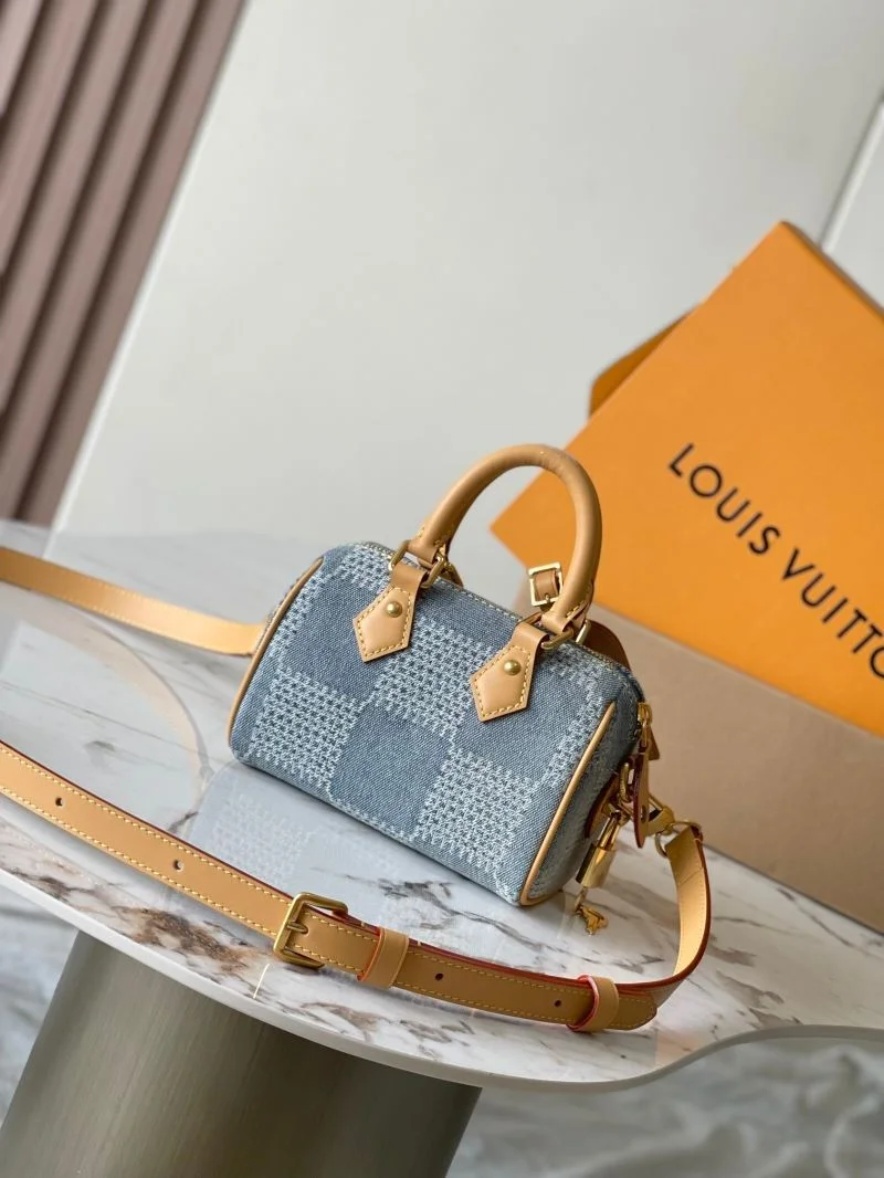 SmoothTexture Louis Vuitton Speedy Bags 39400