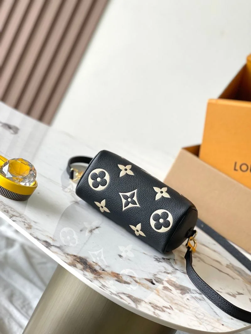 Louis Vuitton Speedy Bags TravelReady 39396